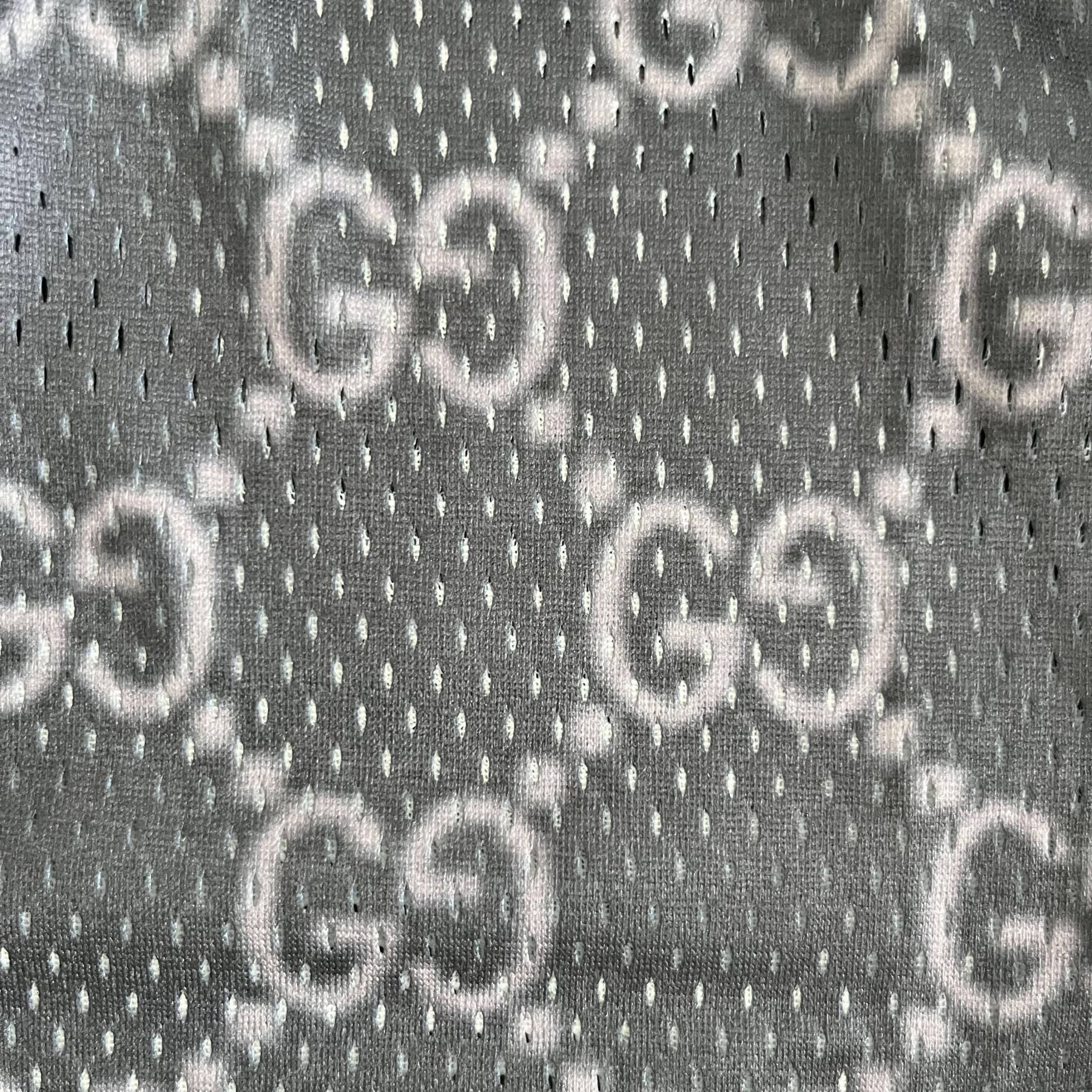 GU MESH SHORTS-8709