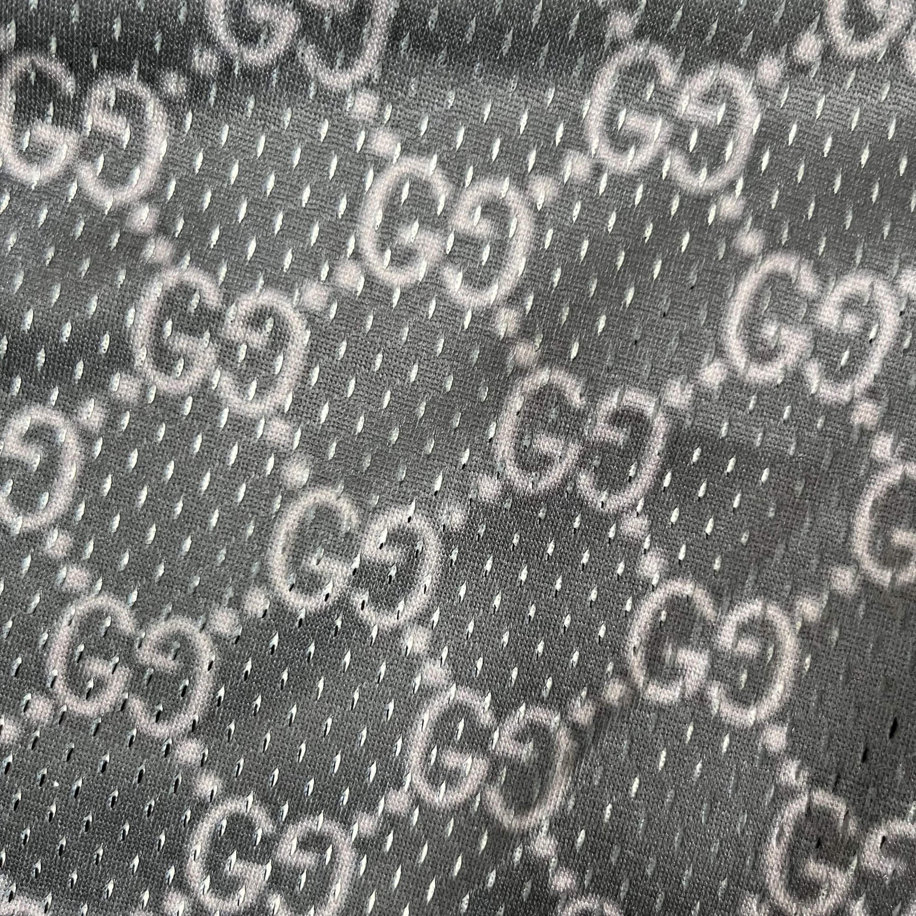 GU MESH SHORTS-8710