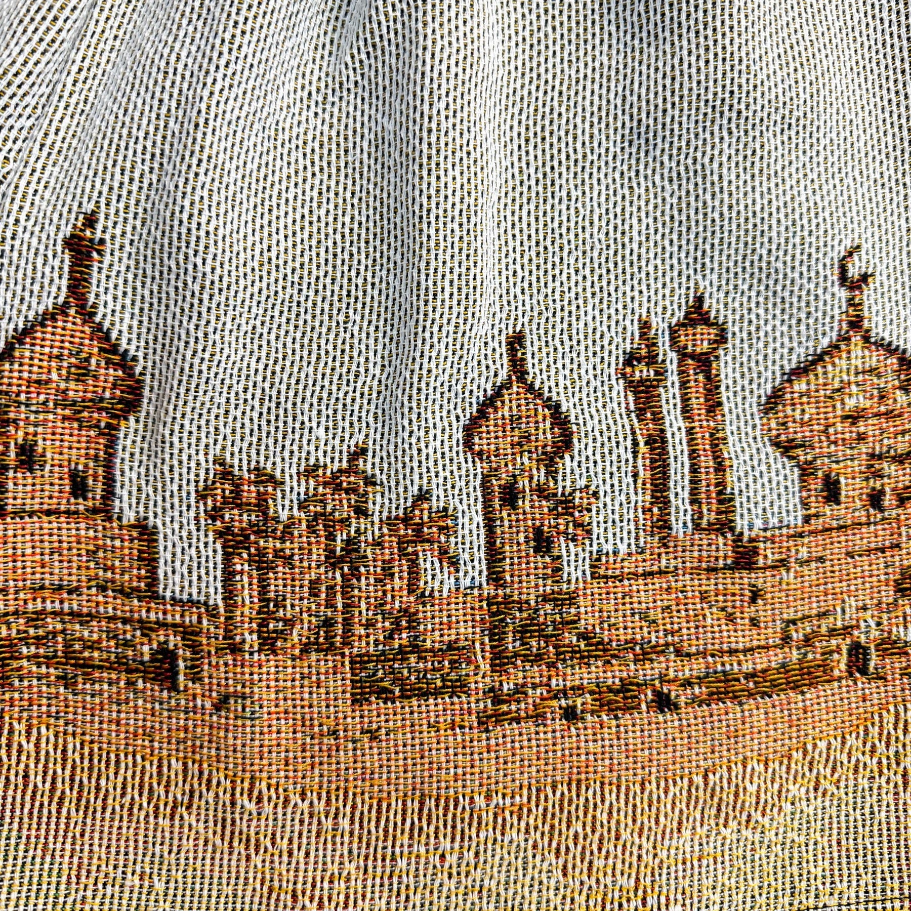 CAMEL TAPESTRY SHORTS
