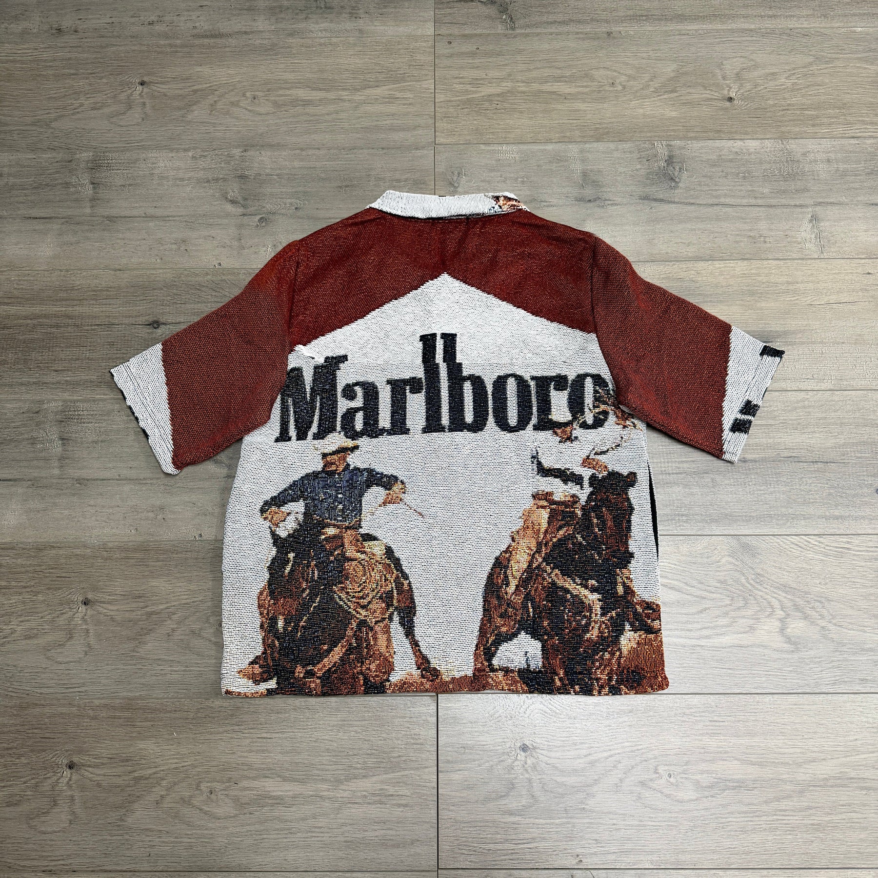 MARLBORO TAPESTRY TEE