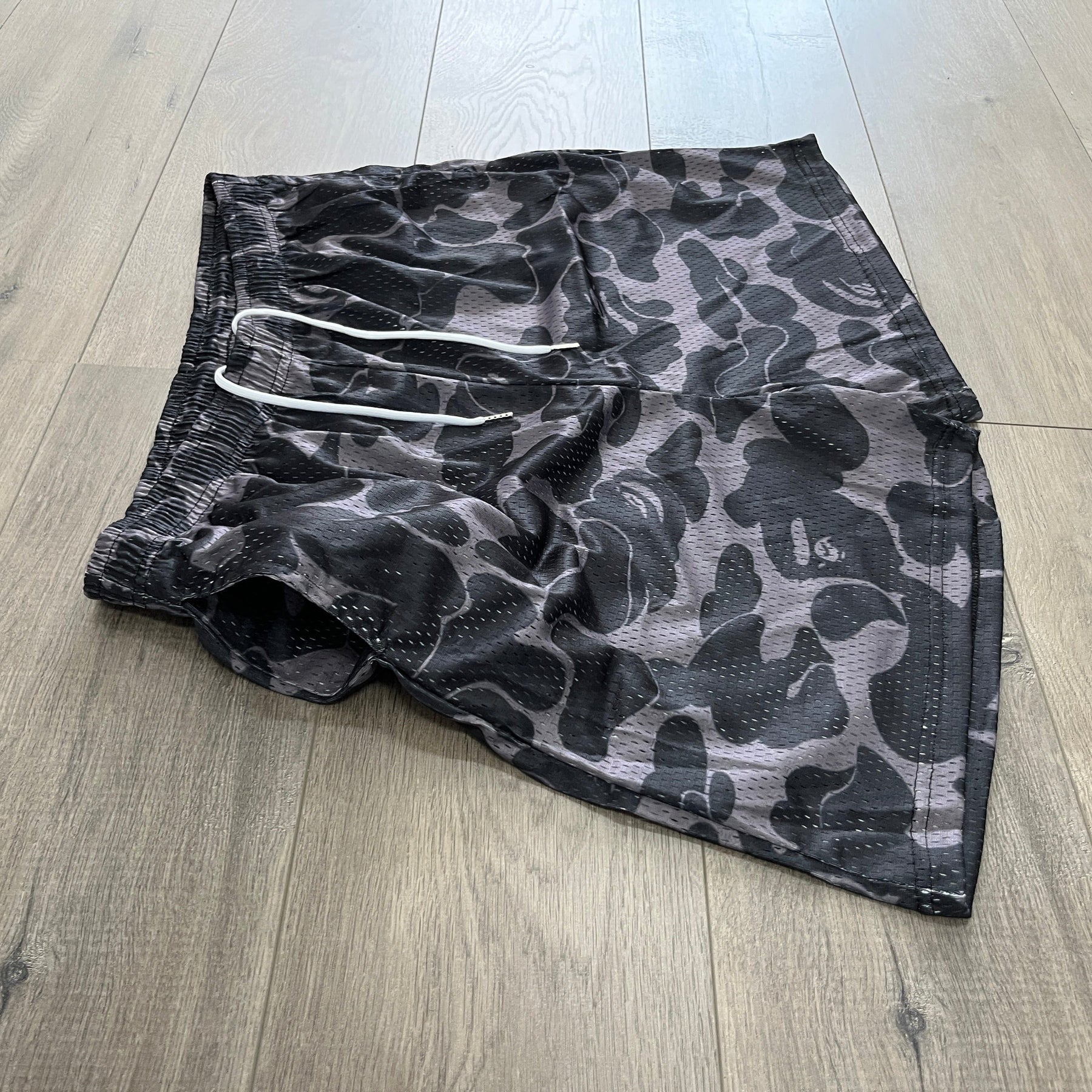 RDMCLOTHINGART tapestry hoodie BAPE BLACK MESH SHORTS-8603