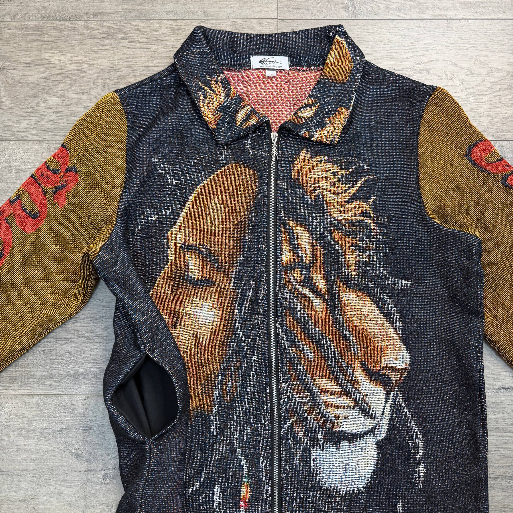 RDMCLOTHINGART tapestry hoodie BOB V2 TAPESTRY TEE